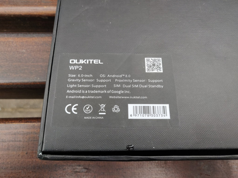 Смартфон Oukitel WP2 - NFC, IP68, 10000mah + оригинальный фонарик!