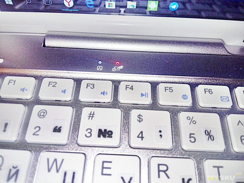 Оригинальная клавиатура для планшета Cube iWork 10 Pro. Превращаем планшет в ультрабук.