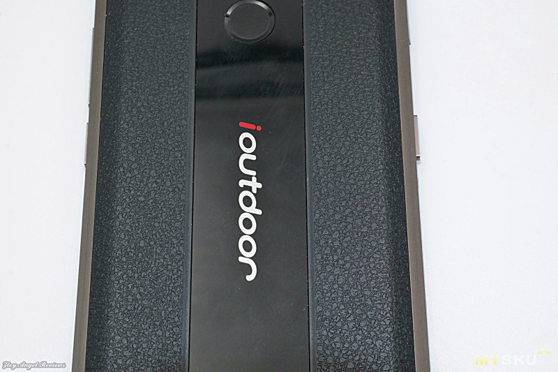 Тонкий защищенный смартфон Ioutdoor X
