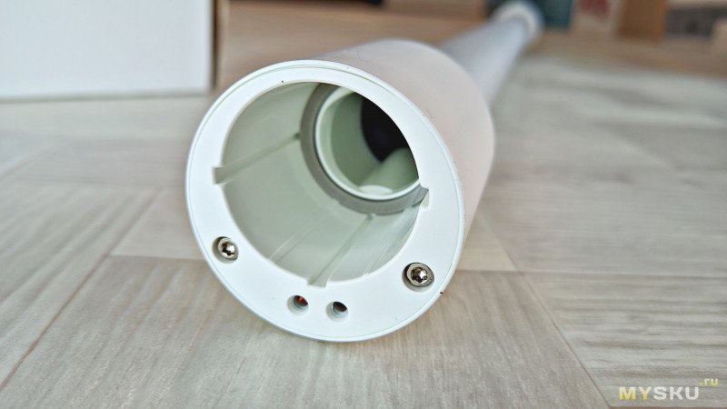 Очень мощный беспроводной пылесос Mi Vacuum Cleaner G9 с системой мультициклонной фильтрации.