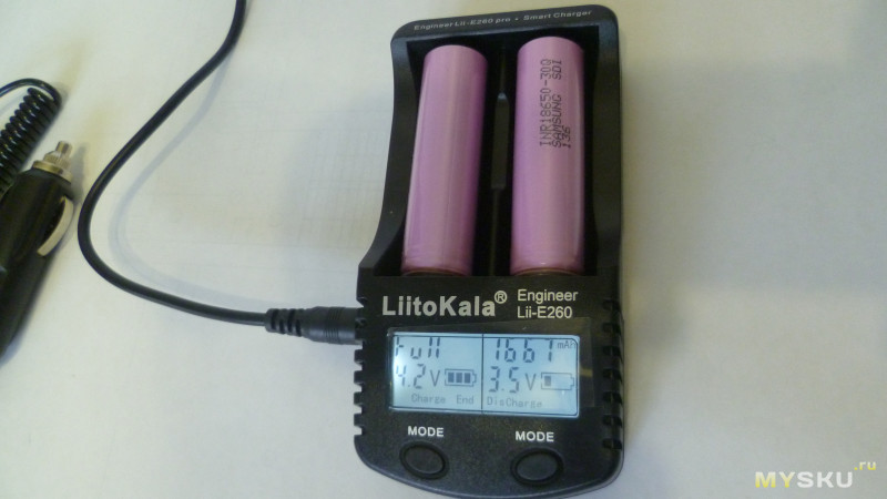 Умное зарядное устройство-тестер LiitoKala Engineer Lii-260 для литий-ионных аккумуляторов 18650.