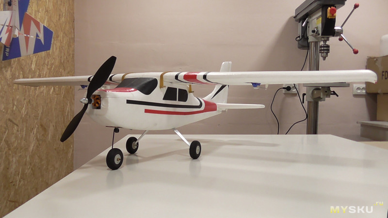 РУ модель самолета - Cessna 182