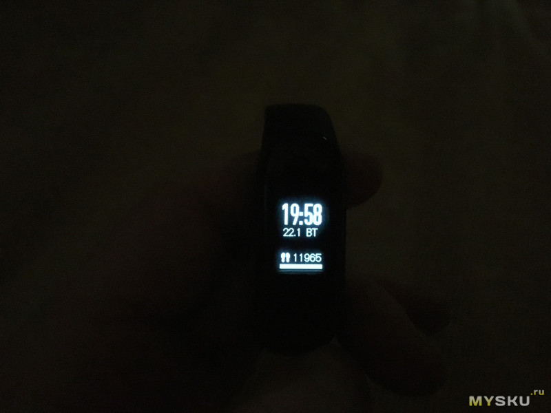 Электронный браслет Xiaomi Mi Band 3. Нужен ли, если есть смарт-часы?