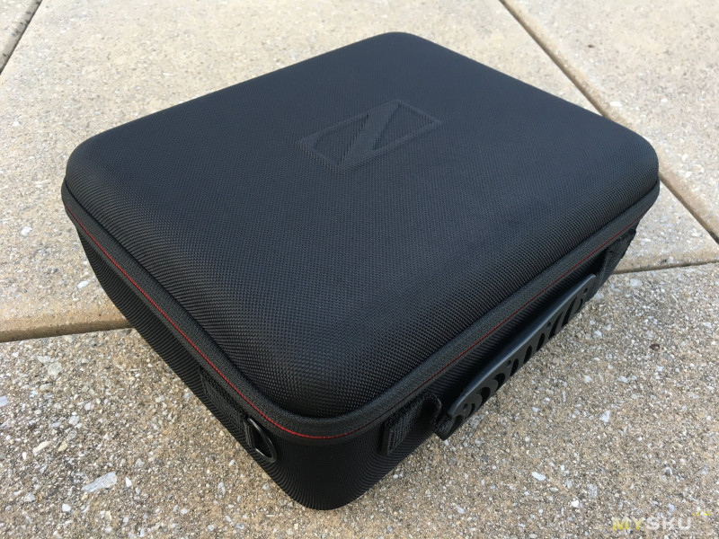 Компактная наплечная сумка для дрона DJI Spark с пультом и другими штуками