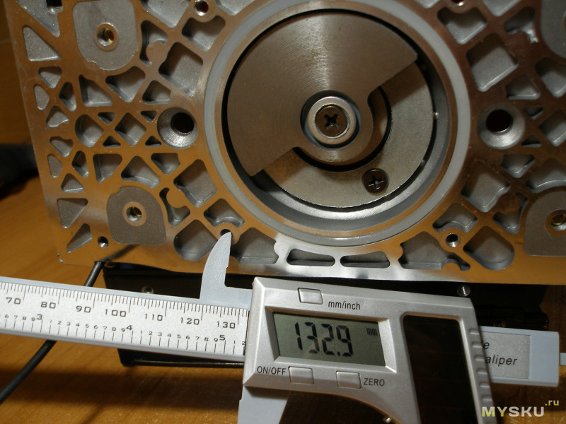 Виброшлифовальная машинка МРТ MFS3203 мощностью 320 Ватт.