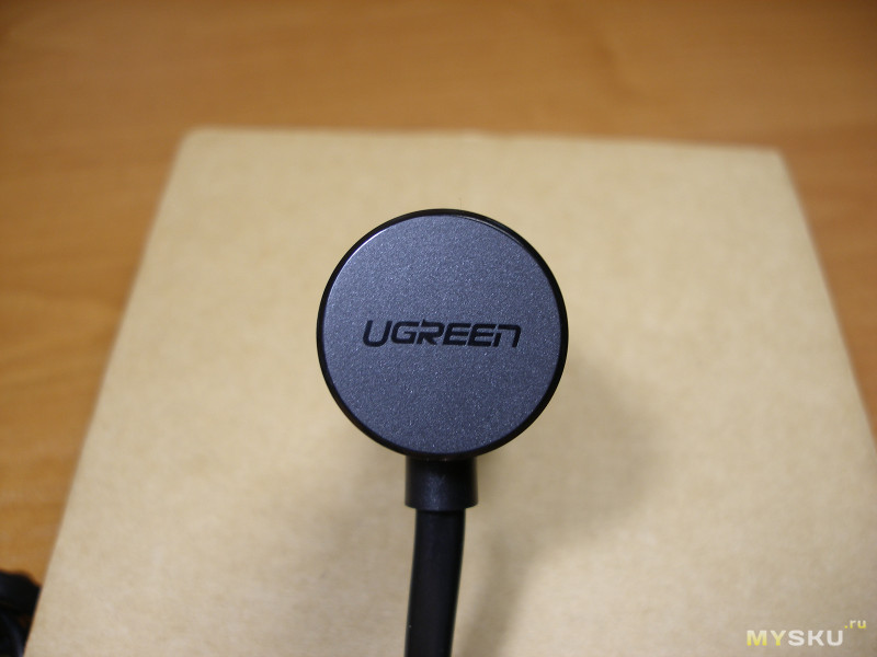 Автомобильный разветвитель питания UGREEN: 2 гнезда прикуривателя + 2 порта USB.