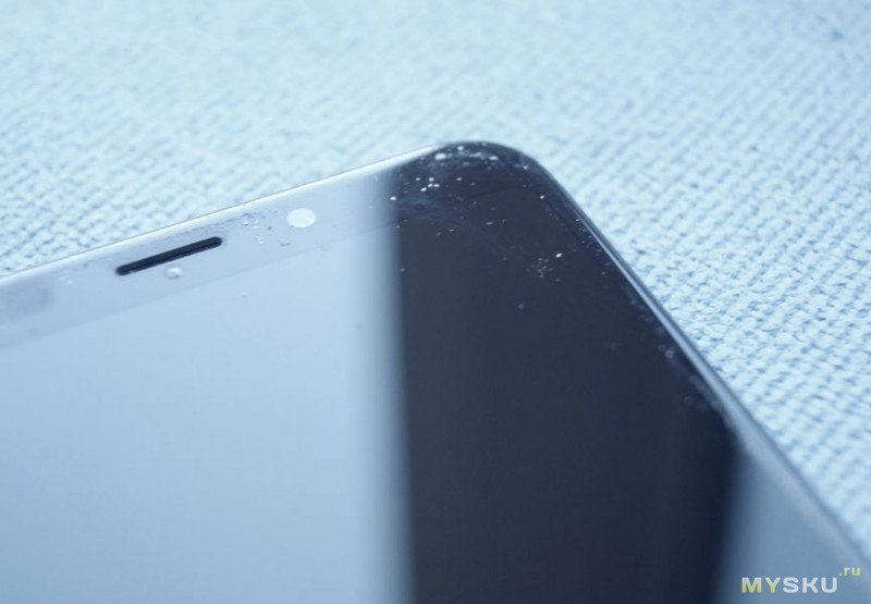 Телефон Redmi 5 Plus. Чистка и переклейка защитного  стекла смартфона, или не спеши менять на новое.