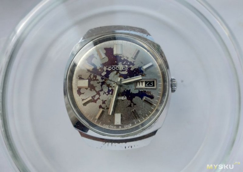 Часы "Восток" калибр 2428 17 камней, или "Orient" по-советски.