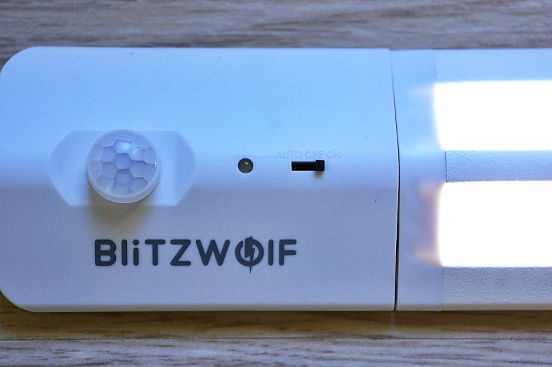Лампа BlitzWolf BW-LT8 для подстветки рабочей области со съемным аккумулятором и датчиком движения