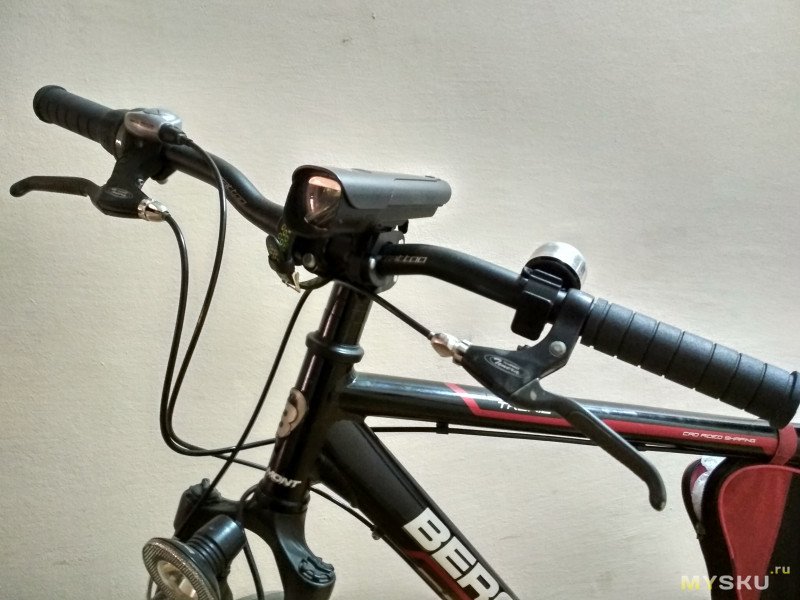 Комплект из велофары и заднего фонаря XANES BLS15