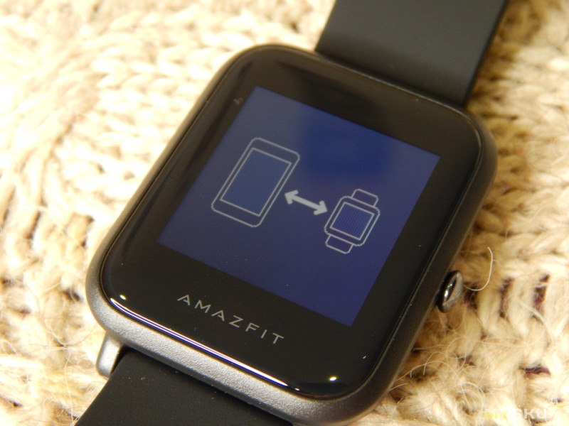 Часы Xiaomi Amazfit Bip приятный долгожитель