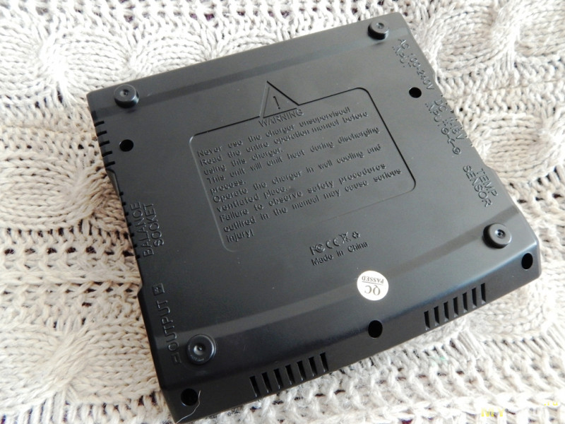 Универсальное зарядное устройство C610AC 10A 100W