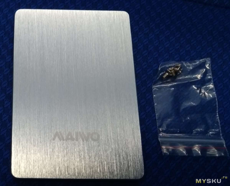 Maiwo KT037B2 - SSD на коленке из SD карт. Интересная задумка, кривое исполнение, фальсифицированные спеки