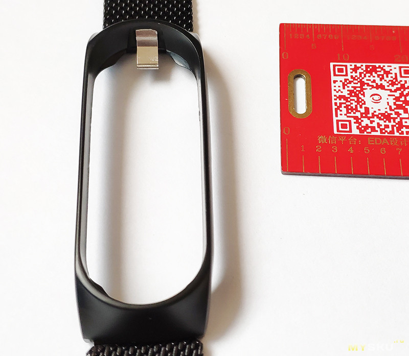 Неоригинальный металлический браслет для Xiaomi Band 3. Здорово и вечно?