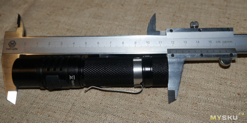 Фонарь Sofirn SC31 - небольшой фонарь на 18650 со встроенной зарядкой.
