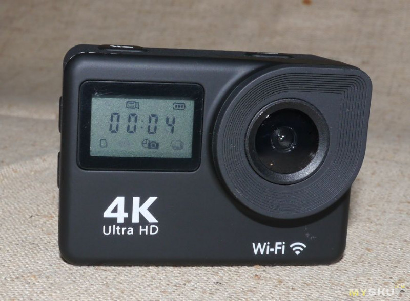 Action Camera с поддержкой wifi и набором креплений + пульт.