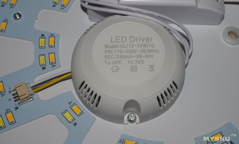 Потолочная LED люстра 24W, 72 светодиода плюс управление по WiFi.