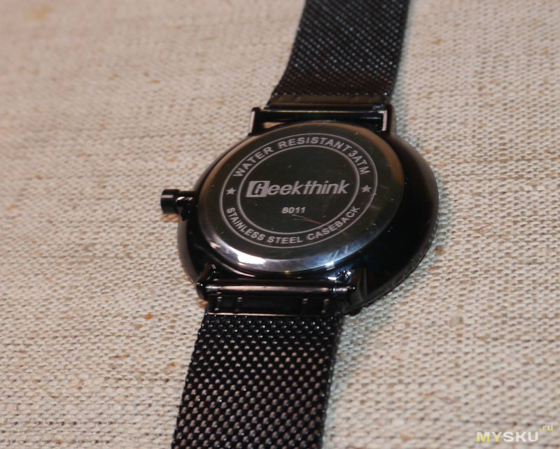Geekthink - кварцевые часы с боковой секундной стрелкой