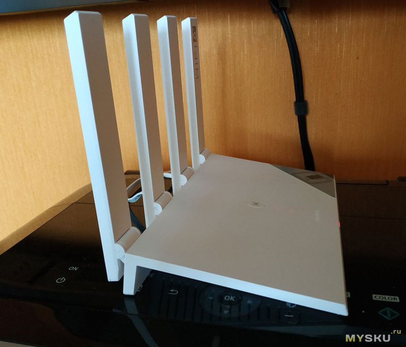 Huawei AX3 Pro - китайский Wi-Fi 6 маршрутизатор стандарта AX на 2400 Mb/s (в теории) и 160 MHz полосой за 4,5 штуки