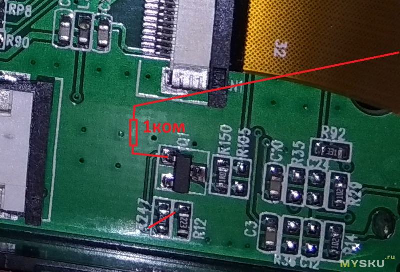 По следам автомагнитолы SWM 7805. Отключаем подсветку LCD в выключенном состоянии.