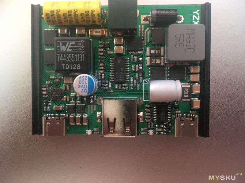 YZXSTUDIO ZC916 мега универсальное зарядное на IP6518 PD QC4.0 MTK FCP AFCP и т.д. 100+27 W