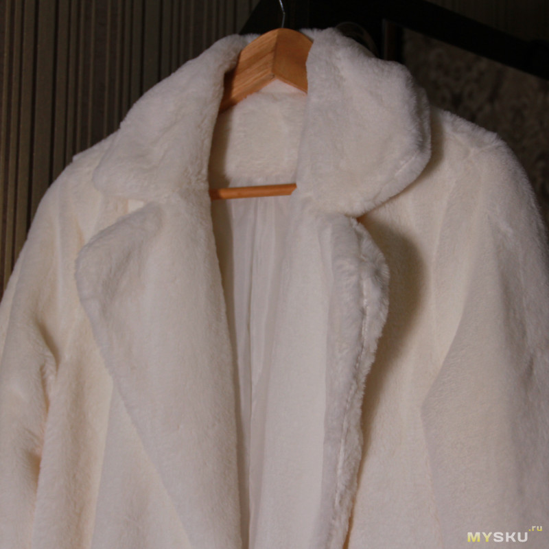 Пальто-шуба из искусственного меха