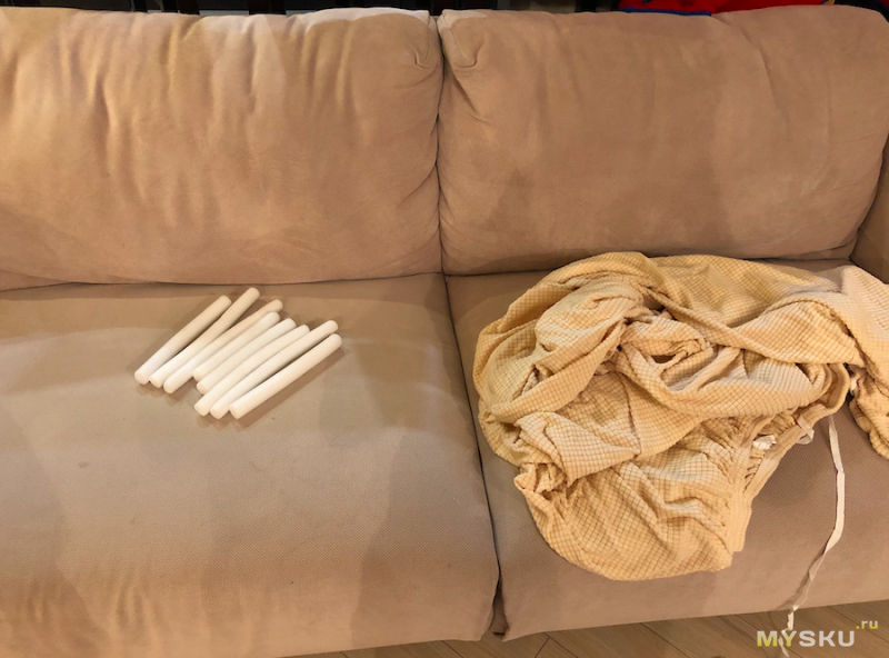 Чехол на 3-местный диван из бархатистой синтетики
